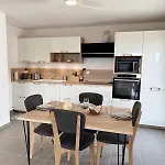 Apartamento Le Doublaix - Superbe T3 Neuf - Parking Privé - *